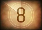 Compte à rebours de film vintage avec le chiffre 8.